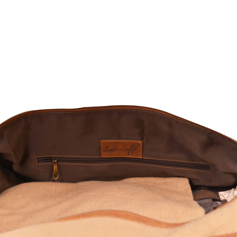 Fashionable Trim Meza's Wool Duffel Leather Bag