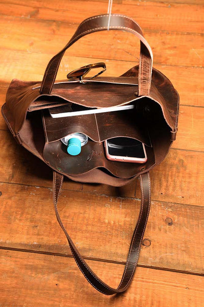 Oh so Minimalist Leather Tote bag