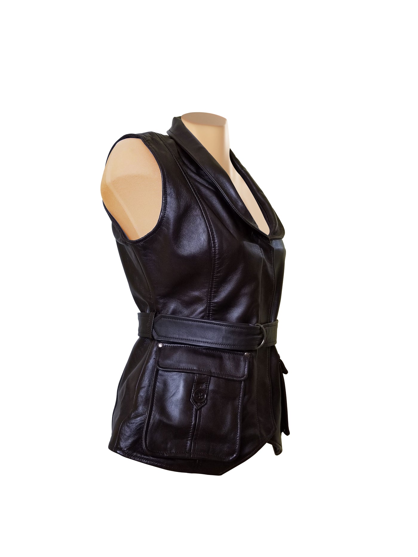 Comfortable Teejays leather vest with waist belt